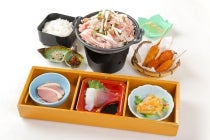 【一宮発】*日帰り昼食付*『奈良の花めぐり 室生寺のシャクナゲと長谷寺のぼたん』3